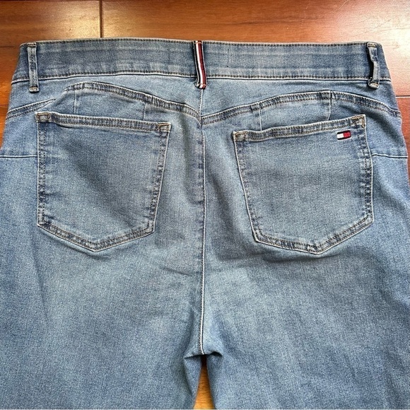 Tommy Bahama Jeans - Picture 6 of 11